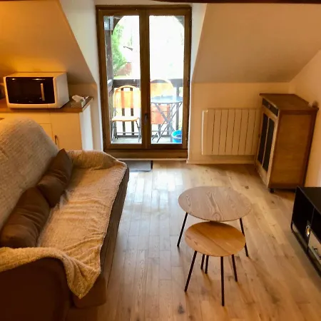 Cosy 600m Gare - Etage 3 - Balcon Et Calme - Tv - Wifi *