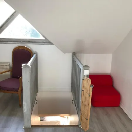 Cosy 600m Gare - Etage 3 - Balcon Et Calme - Tv - Wifi Apartment