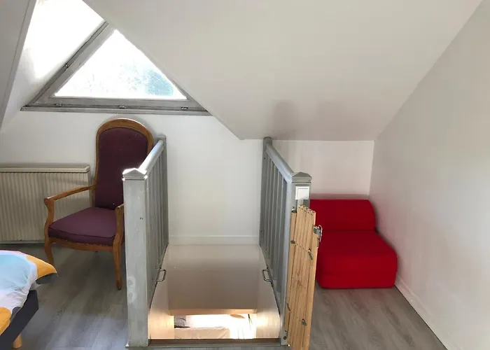 Cosy 600m Gare - Etage 3 - Balcon Et Calme - Tv - Wifi Appartement